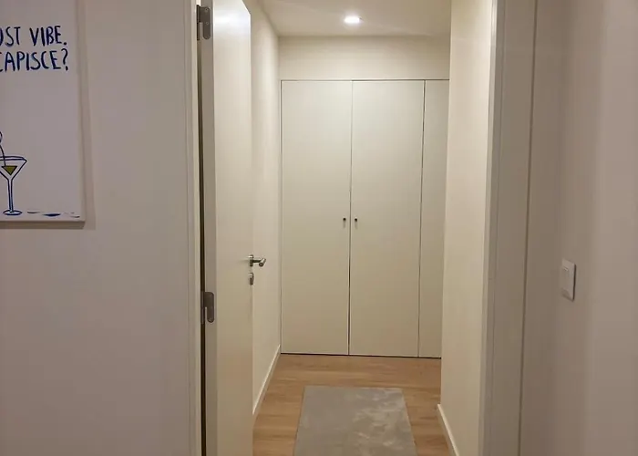 2br Retreat In Lumiar Near Airport W Patio リスボン