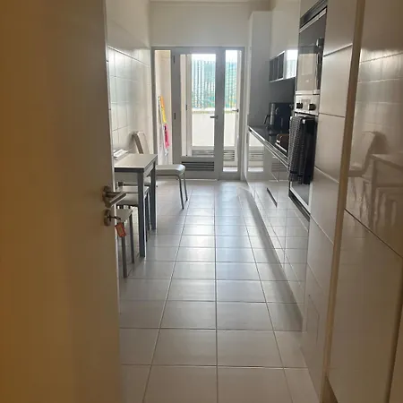2br Retreat In Lumiar Near Airport W Patio 公寓 *