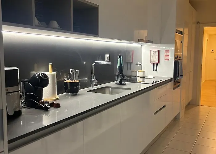 2br Retreat In Lumiar Near Airport W Patio * Lisboa