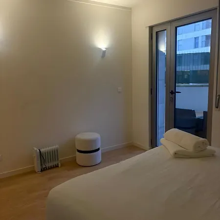 2br Retreat In Lumiar Near Airport W Patio * Lisbona